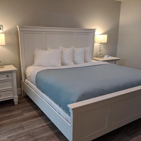 Surestay Hotel By Best Western Чилиуак Екстериор снимка