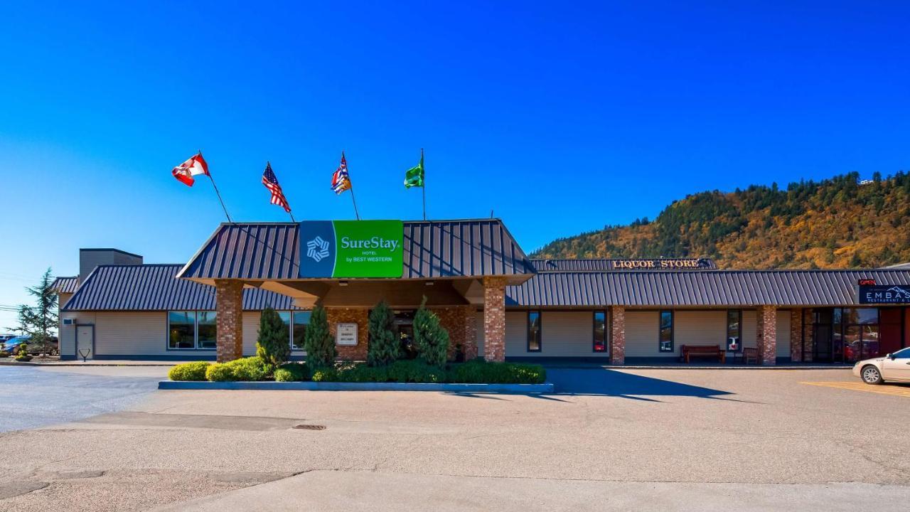 Surestay Hotel By Best Western Чилиуак Екстериор снимка